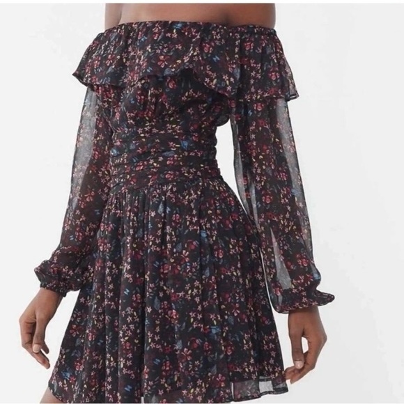 Urban Outfitters Elaine Floral Off-The-Shoulder Feminine Mini Dress, Size 0 - Picture 5 of 12